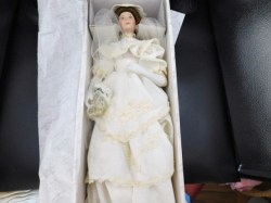 18" PORCELAIN VICTORIAN ORIGINAL BRUNETTE  BRIDE DOLL FLORA, CLOTH BODY, , CERTIFICATE, BOX CHOICE